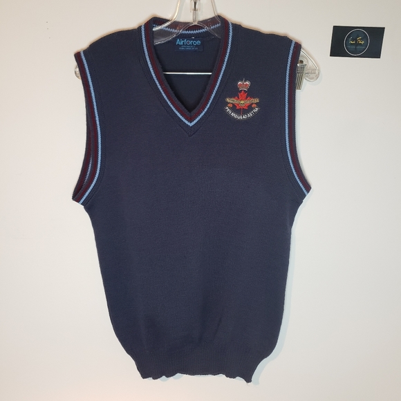 RCAF uniform sweater vest preppy look - Picture 4 of 4